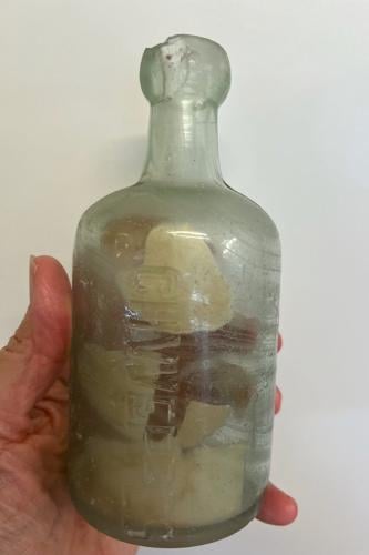 WWI soldiers' messages in a bottle found on Australian beach more than 100 years later