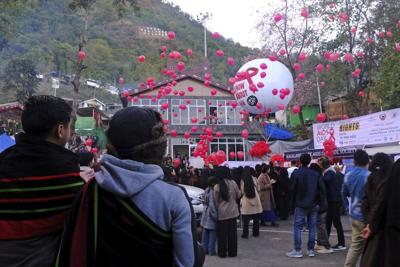 Activists, politicians mark World AIDS Day urging criminal reform, prevention funding