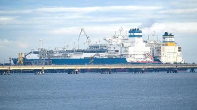 1st tanker carrying LNG from US arrives in Germany
