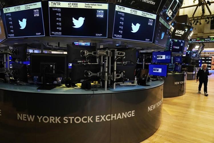 Stocks rise in extended rally, clawing back more ground