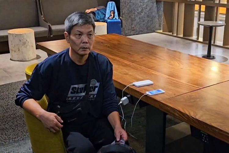 A Chinese dissident in transit at a Taiwan airport pleads for help in seeking asylum