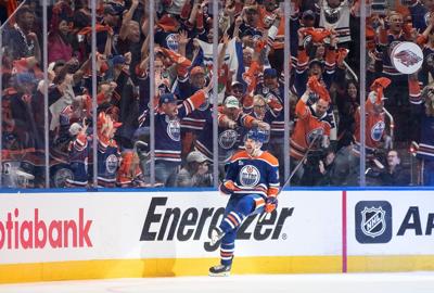 Hyman, McDavid score two apiece as Oilers top Stars 6-1 and take 2-1 series lead