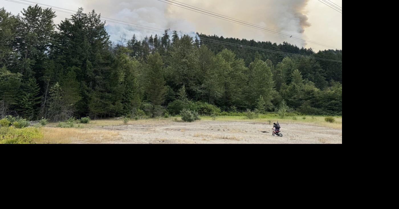Nervous times in Pemberton, B.C., as residents watch fire fight from their backyards