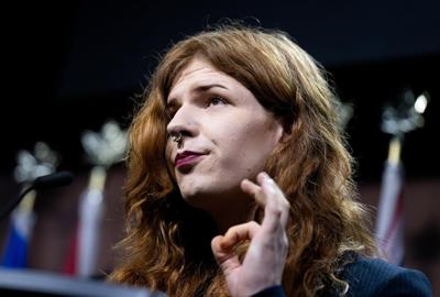 Queer Momentum uses drag to call on ��ɫtvs to vote against discrimination