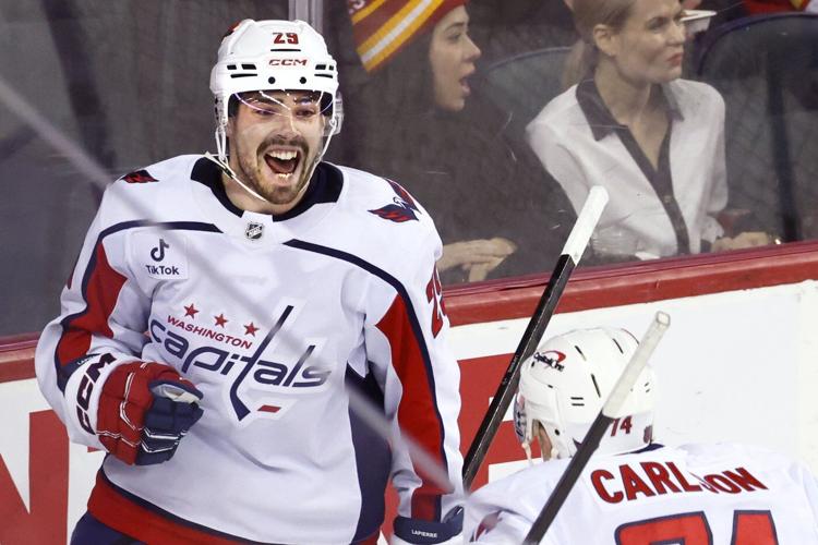 Hendrix Lapierre ends 90-game scoring drought in Capitals' 3-1 win over Flames
