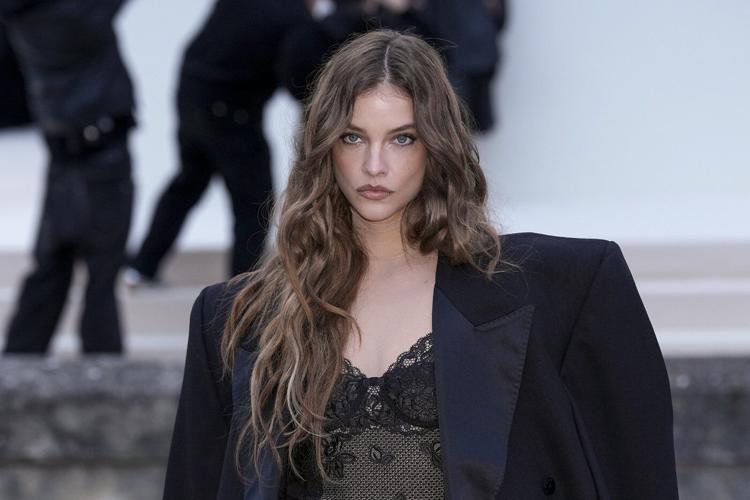 Fashion trends for fall: Big shoulders, even bigger coats and a color story to dye for