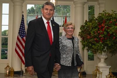Man fleeing police caused crash that injured Gayle Manchin, authorities say