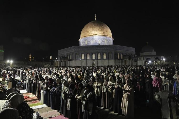 Israel finds the body of a hostage killed in Gaza, while talks will resume on a cease-fire