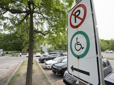 Alberta expands accessible parking permit system to cover those with vision loss