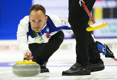 Italy's Retornaz beats Canada's Gushue 7-6 at world men's curling championship