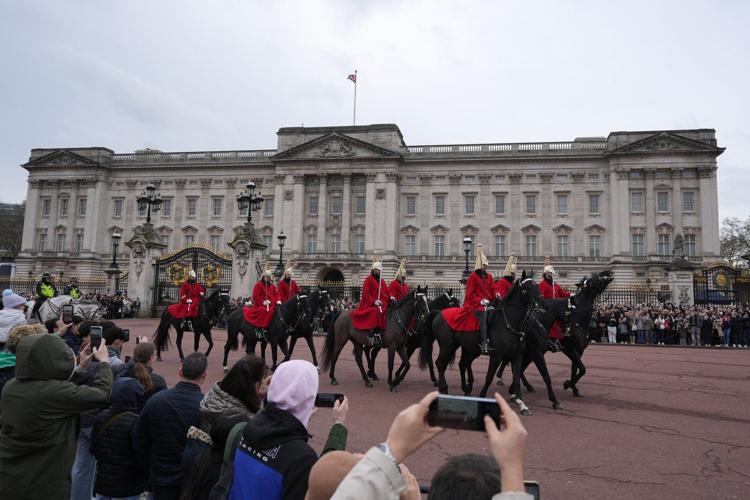 The British royal family faces its worst crisis in generations | World News | thecanadianpressnews.ca