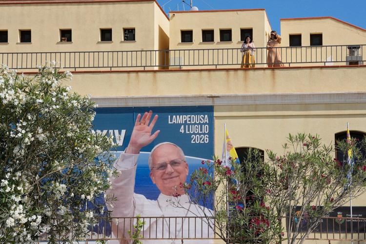 Pope marks July 4 by praying in Lampedusa for migrants who died seeking freedom and prosperity