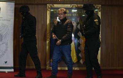 Bolivia extradites former anti-narcotics chief to the US to face drug trafficking charges
