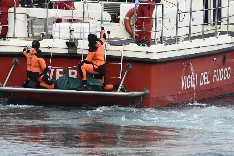 Divers find 5 bodies during search of superyacht wreckage after it sank off Sicily, 1 still missing