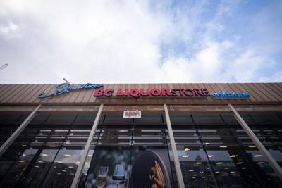 ��ɫtv retail sales up 1.3 per cent in November at $70.4 billion: StatCan