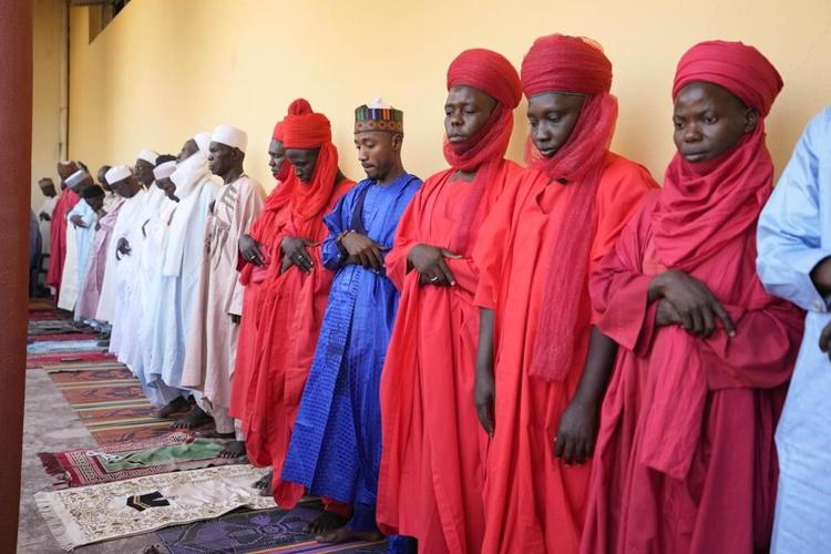 Nigerian lawmaker arrested with nearly $500K ahead of vote