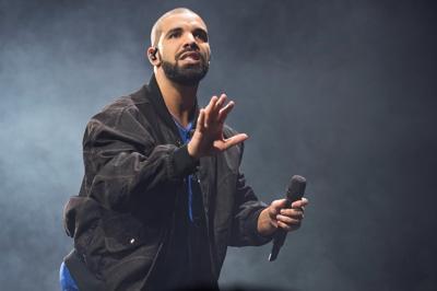 Drake delivers nostalgia, teases new music at Apollo show