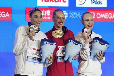 ɫtv artistic swimmer Simoneau wins gold at world aquatics championships