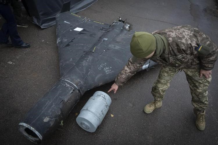 Investigation reveals a Russian factory's plan to mix decoys with a new deadly weapon in Ukraine