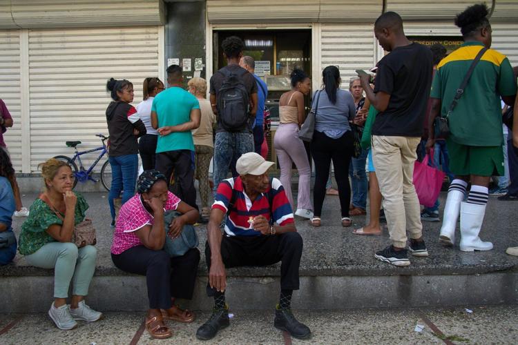 Cuba releasing 2,010 prisoners as the US pressures the island's government