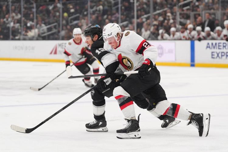 Clarke's power-play goal ends Kings' 3-game losing streak