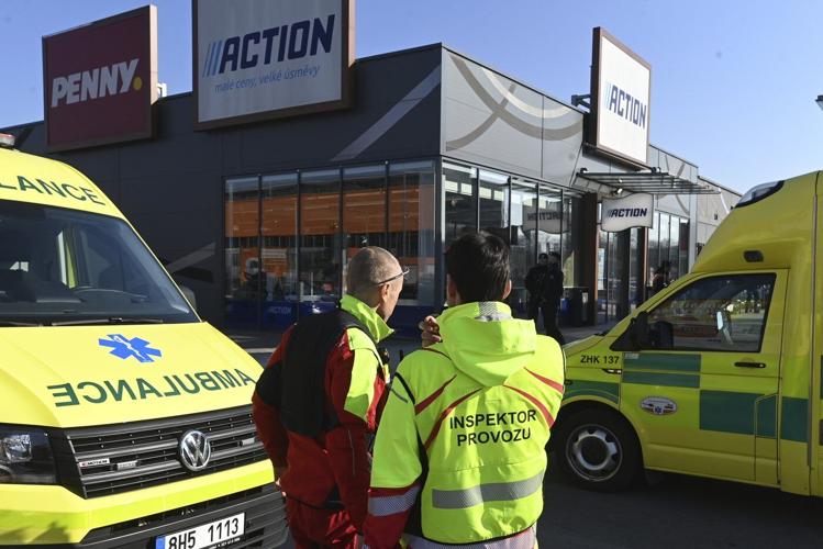 Teenager detained after 2 killed in a knife attack at shopping center in Czech Republic