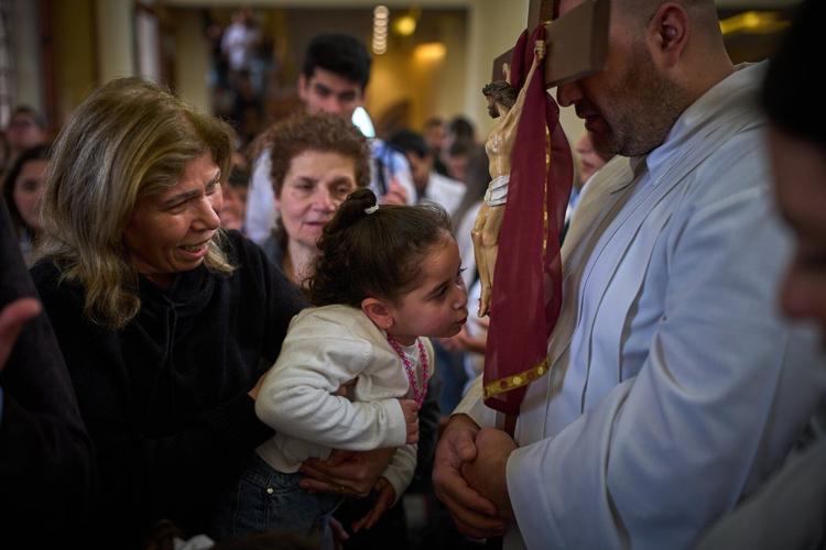 Displaced by war, Lebanon's Christians mark Easter far from their homes and churches