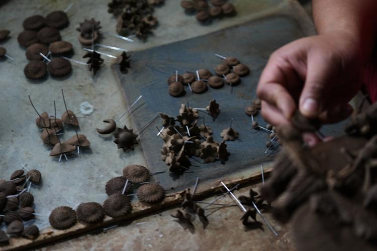 Mexican artisans turn clay into Trees of Life that are celebrated worldwide