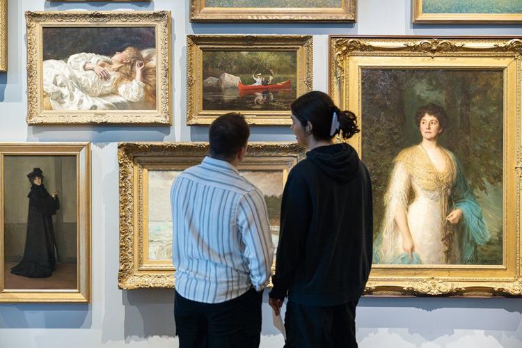 Art of medicine: Quebec doctors in training visit museum to better diagnose patients