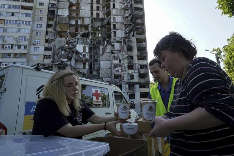 Ukrainian president says at least 500 children killed by war