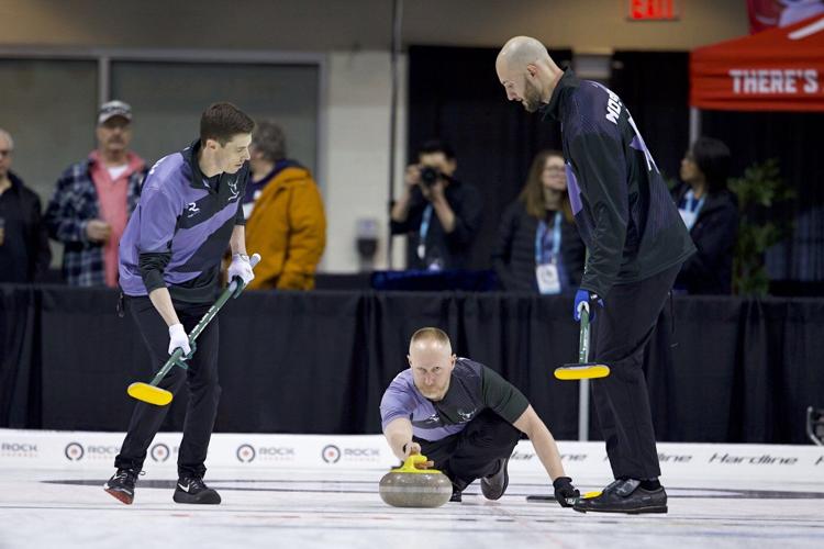 Shield Curling Club sweeps Maple United to land atop Rock League standings