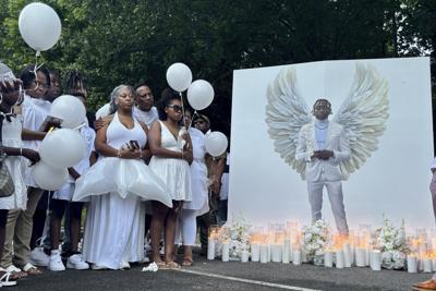 Family of Alabama teen shot by police seeks access to video of shooting