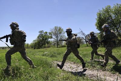 Russian hackers target Western firms shipping aid to Ukraine, US intelligence says