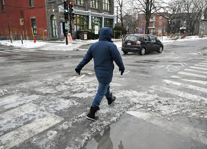 Sharp rise in 911 calls in Montreal as wintry weather hits Eastern Canada