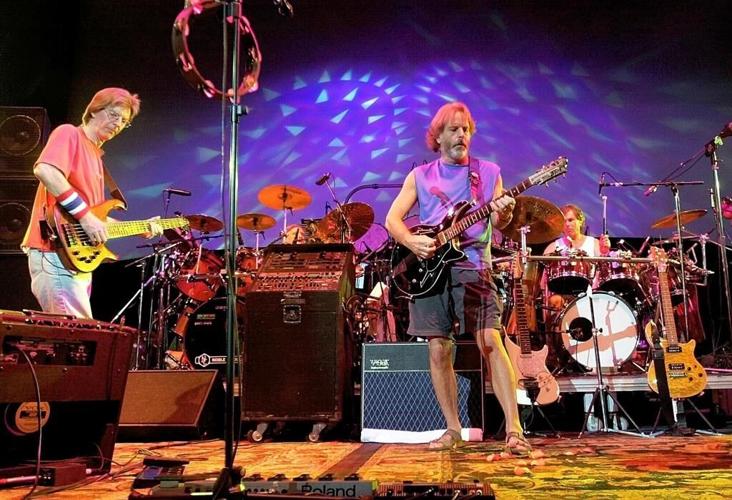 Phil Lesh, founding member of Grateful Dead and influential bassist, dies at 84