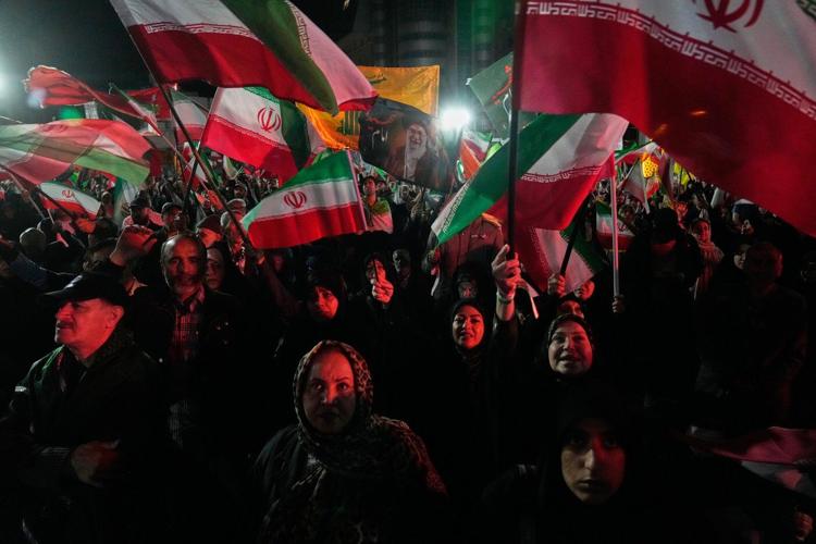 Iran offers to reopen Strait of Hormuz if US lifts its blockade and the war ends, officials say