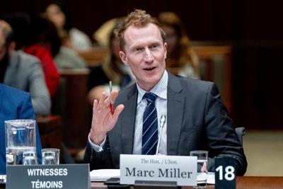 Ottawa aims to set temporary resident targets for the first time this fall