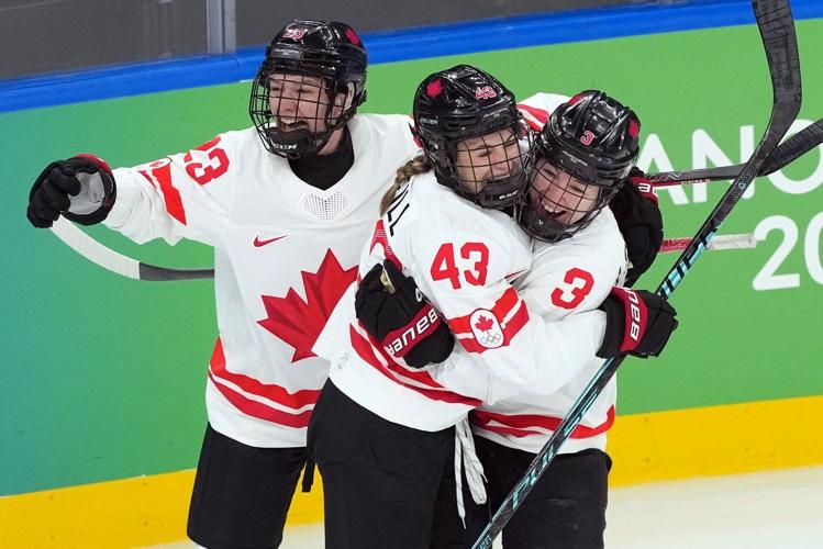 CP NewsAlert: Canada, U.S. tied 1-1 after regulation in women's hockey final