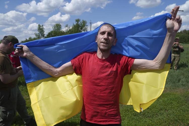 Russia and Ukraine exchange POWs for the first time in three months