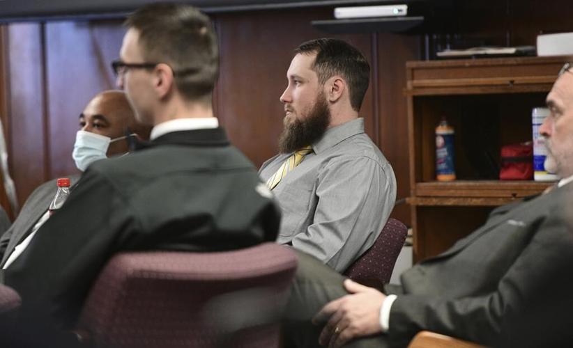 3 accused of assisting governor kidnapping plot stand trial
