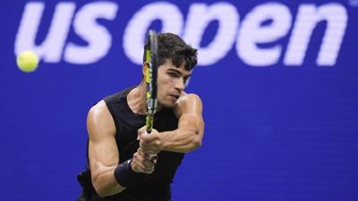 Alcaraz wins opener at U.S. Open, extends winning streak in Grand Slam matches to 15