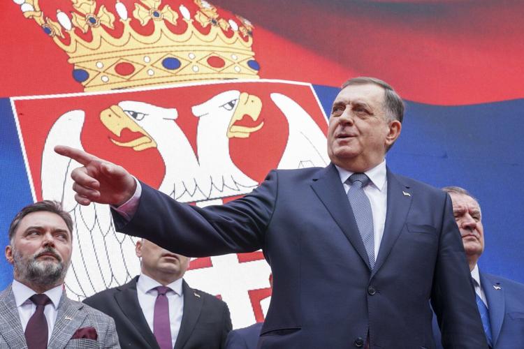 Bosnian court seeks international arrest warrant for pro-Russian Serb president Dodik
