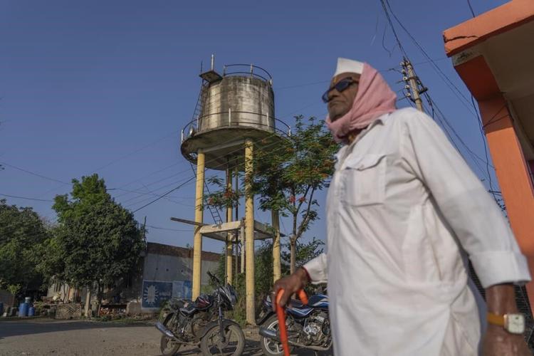 Farmers in India are weary of politicians' lackluster response to their climate-driven water crisis