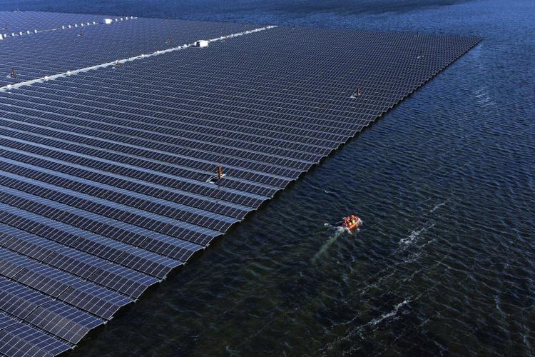 Renewable energy jumps to new high, powered by China solar boom