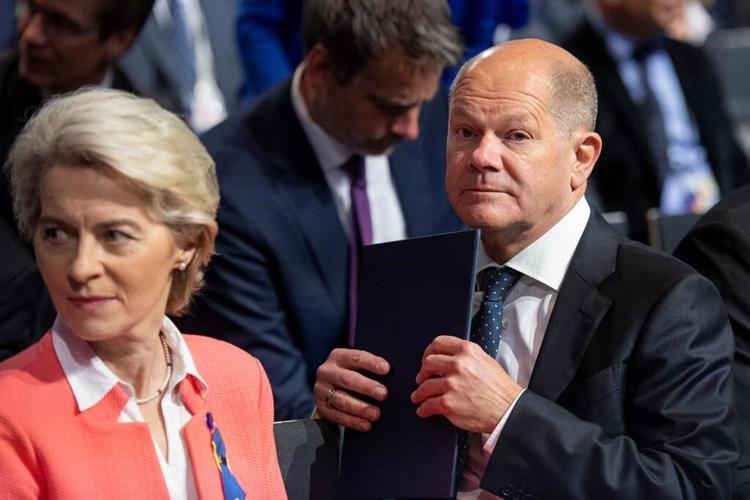 Putin scrambles to boost weapons production for Ukraine war