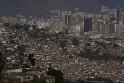 Governments pledge money, attention to Venezuela's crisis
