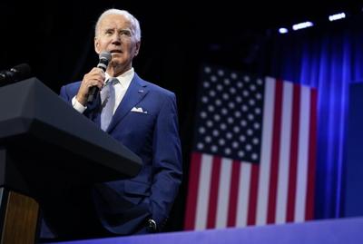 Biden, Mexico's López Obrador discuss immigration, summit