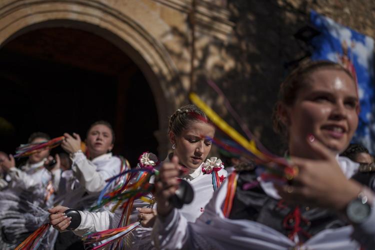 'Devils' take to the streets as a Spanish village celebrates the Endiablada festival