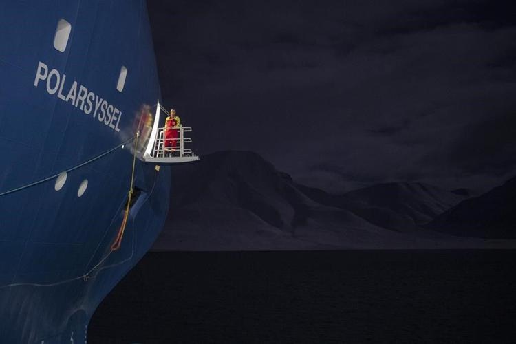 Spellbinding polar night gets darker in warming Arctic