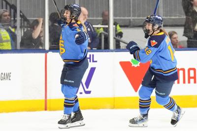 Toronto Sceptres score four goals in third period of 4-2 win over Boston Fleet